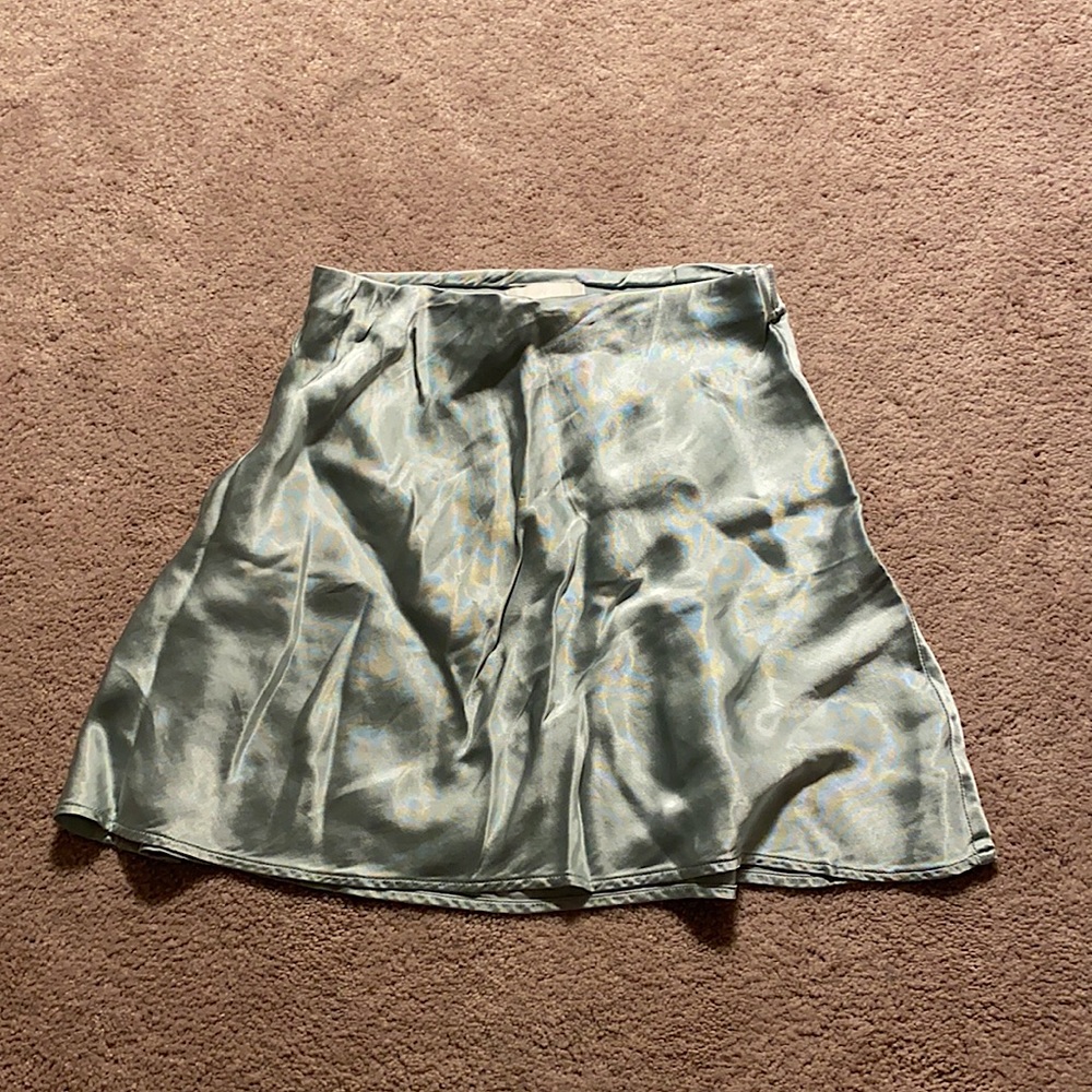 H&M Satin Flowy Mint Green Skirt